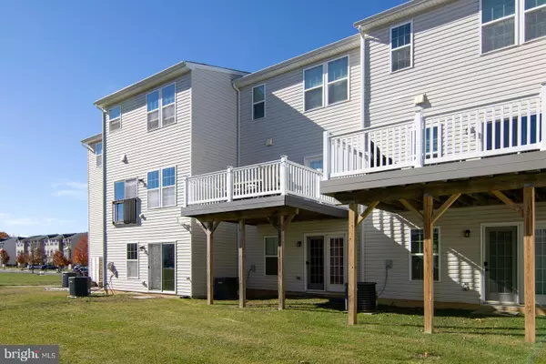 Sicklerville, NJ 08081,43 VILLAGE GREEN LN