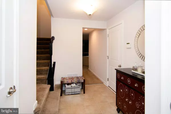 Sicklerville, NJ 08081,43 VILLAGE GREEN LN