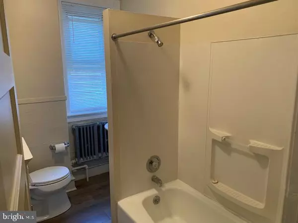 Philadelphia, PA 19135,7045 TORRESDALE AVE #2