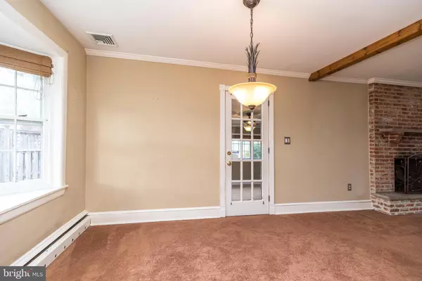 Conshohocken, PA 19428,2017 SPRING MILL RD