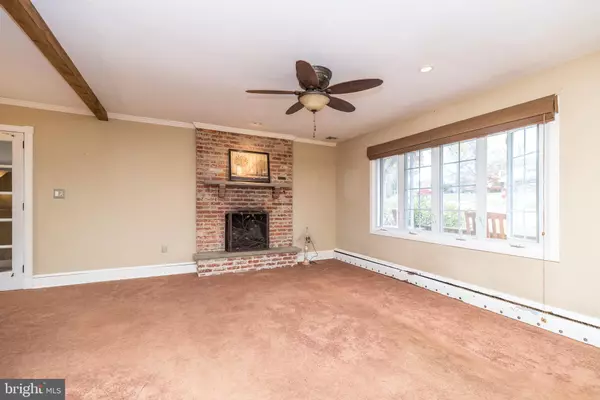 Conshohocken, PA 19428,2017 SPRING MILL RD