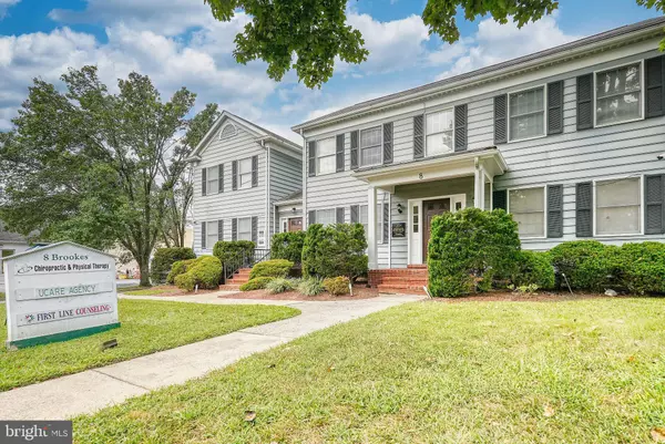 Gaithersburg, MD 20877,8 BROOKES AVE