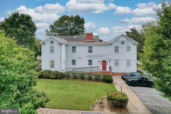 Gaithersburg, MD 20877,8 BROOKES AVE