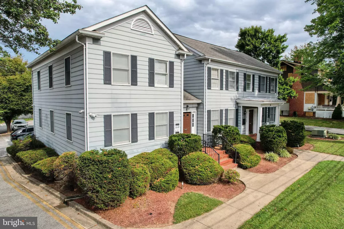 Gaithersburg, MD 20877,8 BROOKES AVE