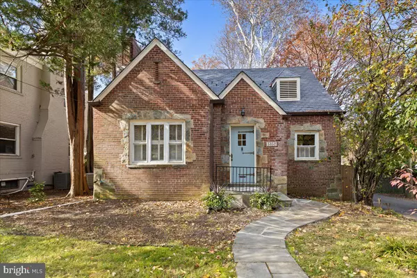 5352 29TH ST NW, Washington, DC 20015