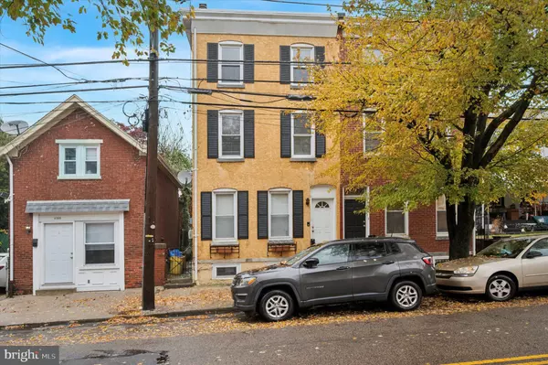 4383 MANAYUNK AVE, Philadelphia, PA 19128