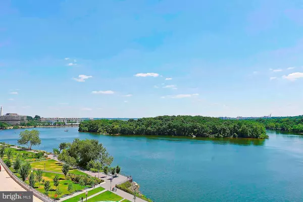 Washington, DC 20007,3303 WATER STREET NW #6F