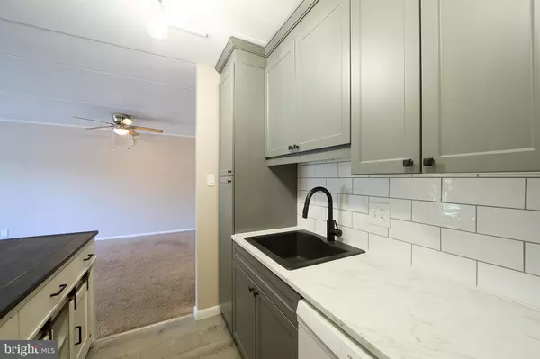 Ridley Park, PA 19078,33 W CHESTER PIKE #B12