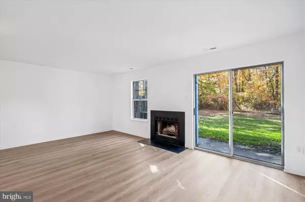 Annapolis, MD 21403,986 BREAKWATER DR