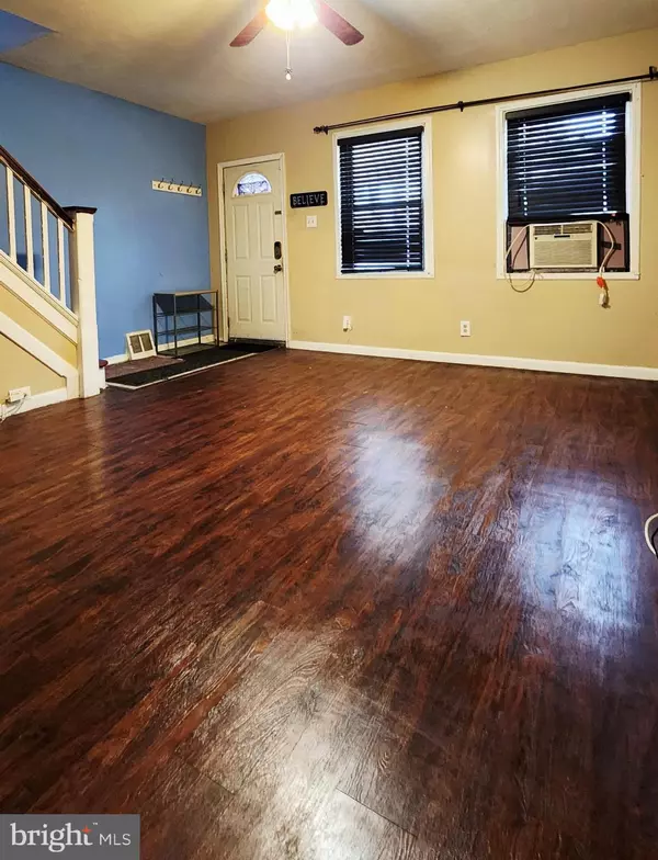 Philadelphia, PA 19135,6539 VANDIKE ST