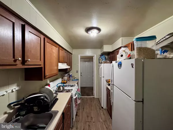 Arlington, VA 22204,750 S DICKERSON ST #402