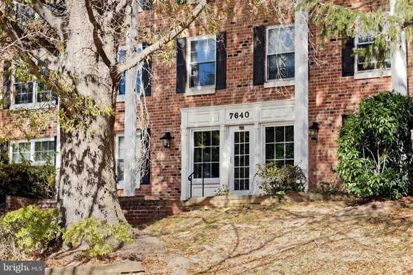 7640 TREMAYNE #202, Mclean, VA 22102