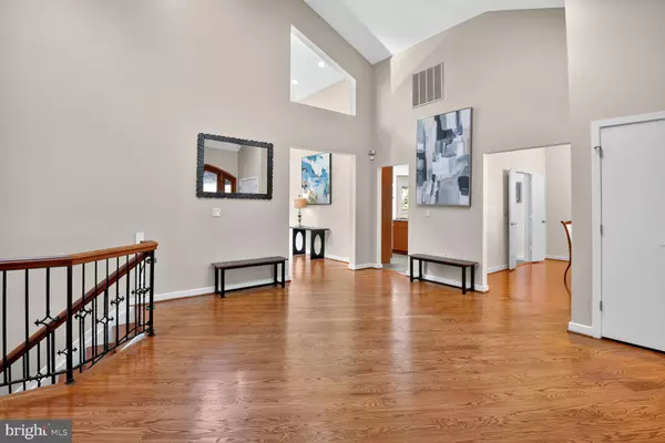 Bethesda, MD 20817,9209 VENDOME DR