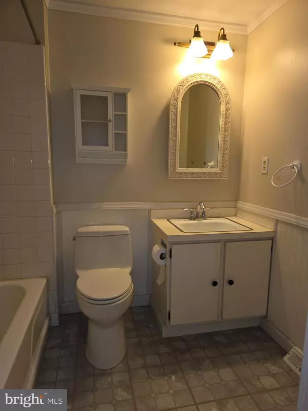 Mountville, PA 17554,11 CEDAR LN