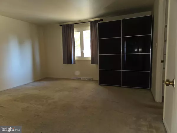 Mountville, PA 17554,11 CEDAR LN