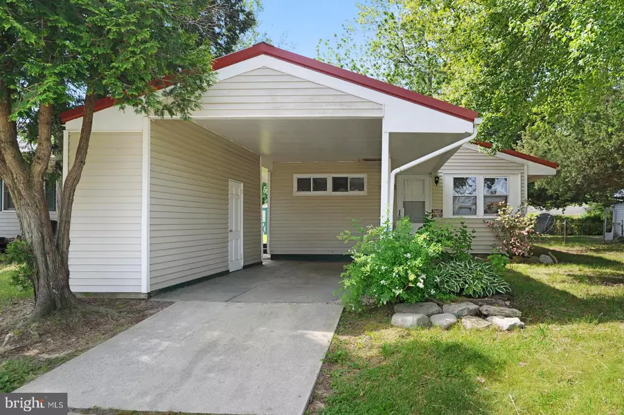 430 COLLINS DR, Dover, DE 19901