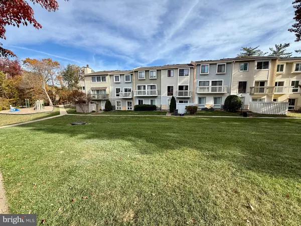 Springfield, VA 22152,7217 JILLSPRING CT #21A