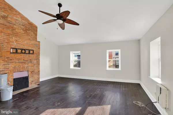 Philadelphia, PA 19125,1600 FRANKFORD AVE #3