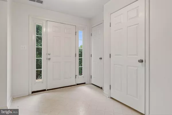 York, PA 17402,1168 BLUE BIRD LN #24