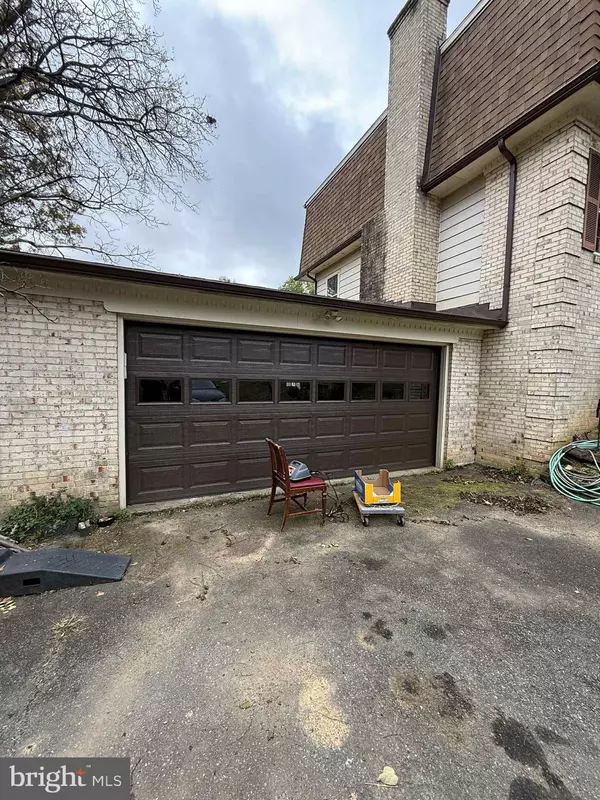 Great Falls, VA 22066,10209 OXFORDSHIRE RD