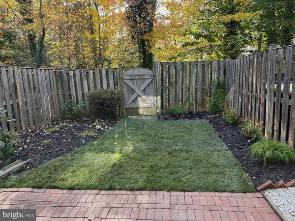 Woodbridge, VA 22193,4703 S PARK CT