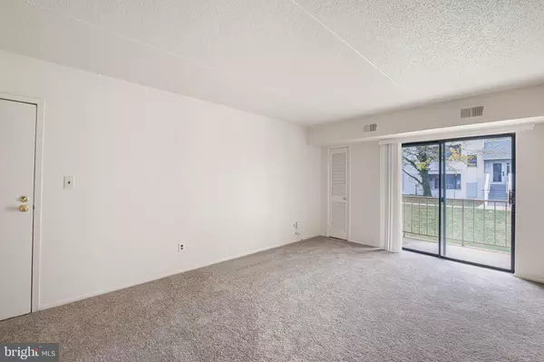 Wilmington, DE 19809,523 GOVERNOR HOUSE CIR #50