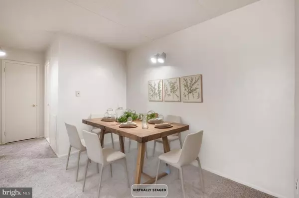 Wilmington, DE 19809,523 GOVERNOR HOUSE CIR #50