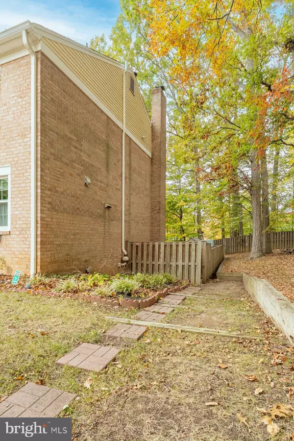 Burke, VA 22015,9256 SPRUCEWOOD RD