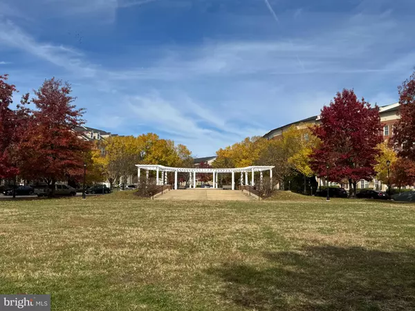 Gainesville, VA 20155,8013 CRESCENT PARK DR