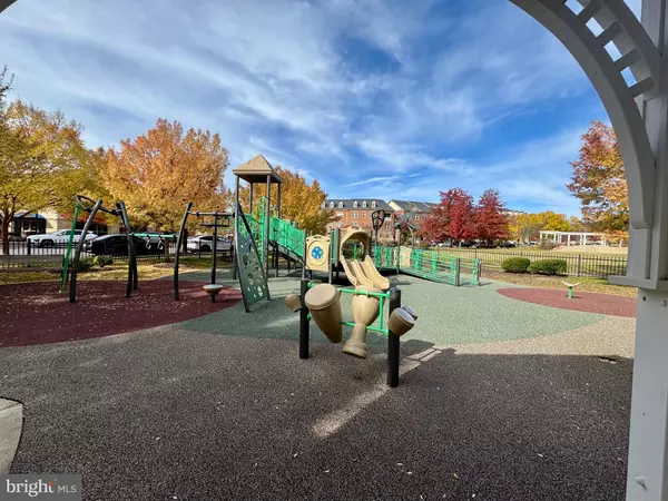 Gainesville, VA 20155,8013 CRESCENT PARK DR