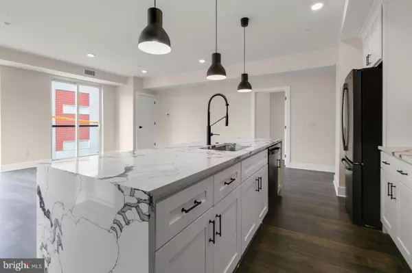 Philadelphia, PA 19125,1868 FRANKFORD AVE #204