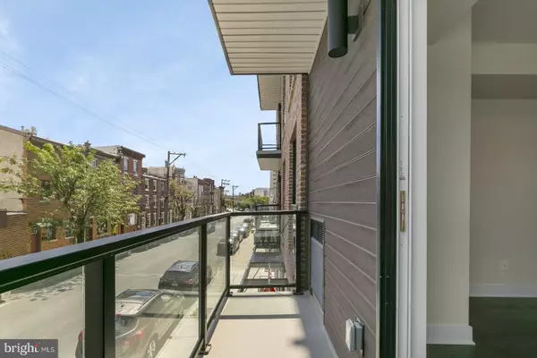 Philadelphia, PA 19125,1868 FRANKFORD AVE #301