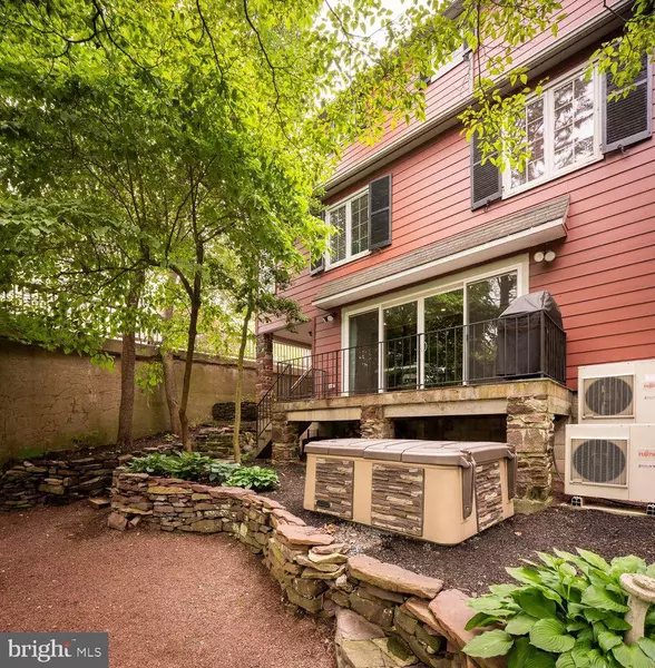 58 W MECHANIC ST, New Hope, PA 18938