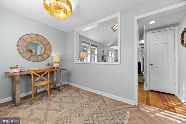 North Beach, MD 20714,4038 8TH ST