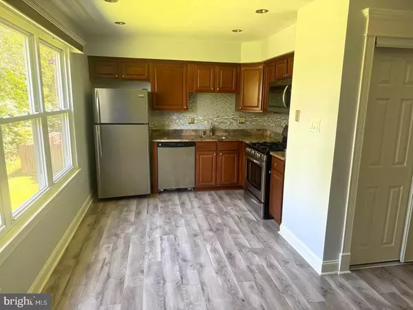 Sicklerville, NJ 08081,7 HAMLET CT #B