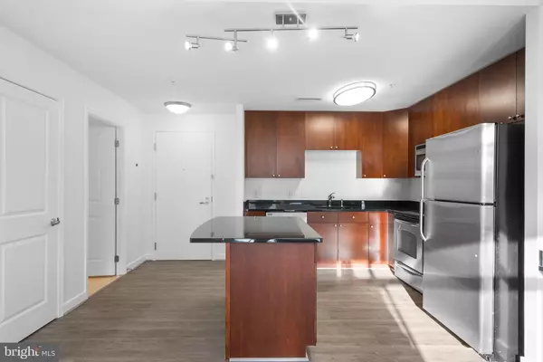 Oxon Hill, MD 20745,155 POTOMAC PSGE #713