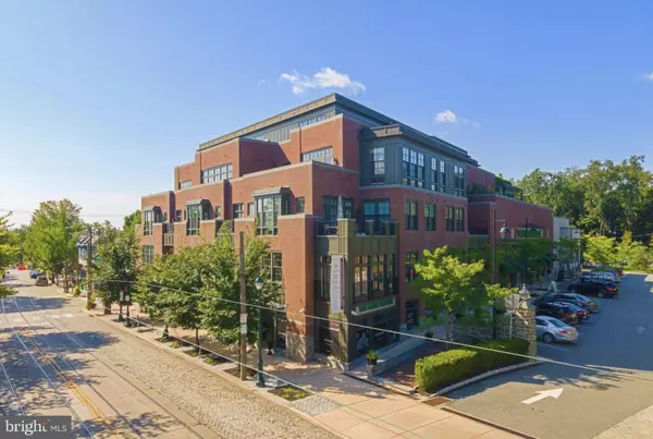 Philadelphia, PA 19118,1 W HARTWELL LN #3C