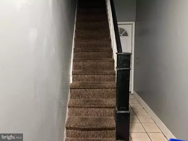 Philadelphia, PA 19143,308 S 52ND ST #3R