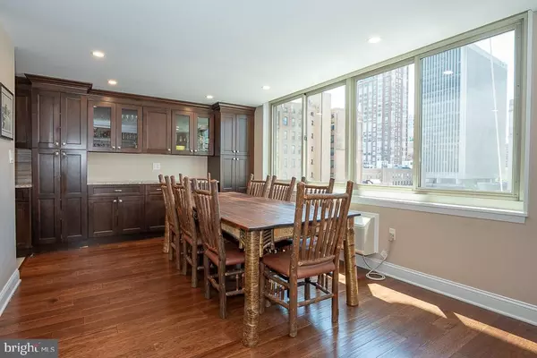 Philadelphia, PA 19103,1919 CHESTNUT ST #807