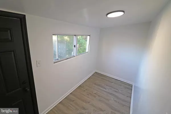 Chester, PA 19013,305 E 20TH ST