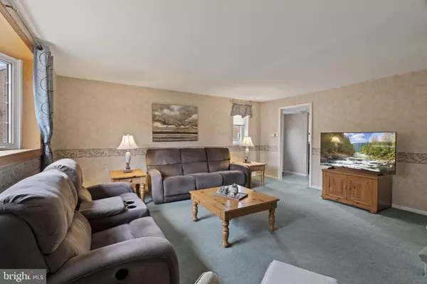 Philadelphia, PA 19116,11902 BARLOW ST