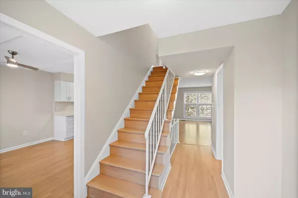 Fairfax, VA 22030,3221 ADAMS CT