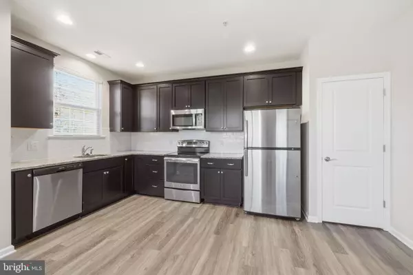 244 W SKIPPACK PIKE #B2, Blue Bell, PA 19422