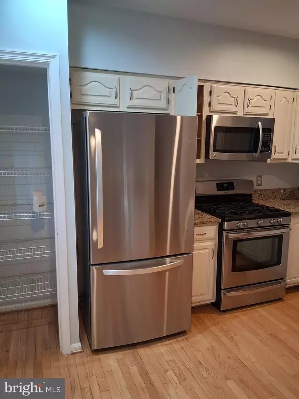 Reston, VA 20194,1384 PARK GARDEN LN