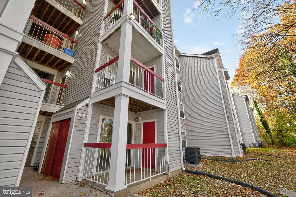 Gaithersburg, MD 20879,18518 BOYSENBERRY DR #212