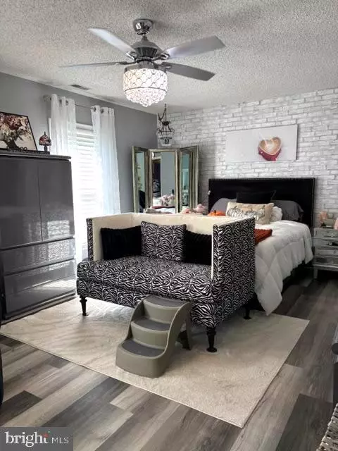 Blackwood, NJ 08012,18 WILSON