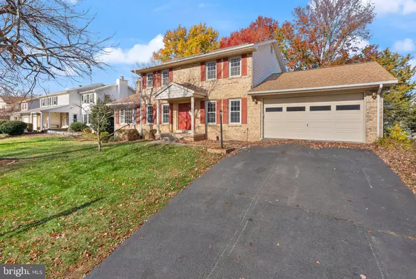 Chantilly, VA 20151,13814 LEIGHFIELD ST