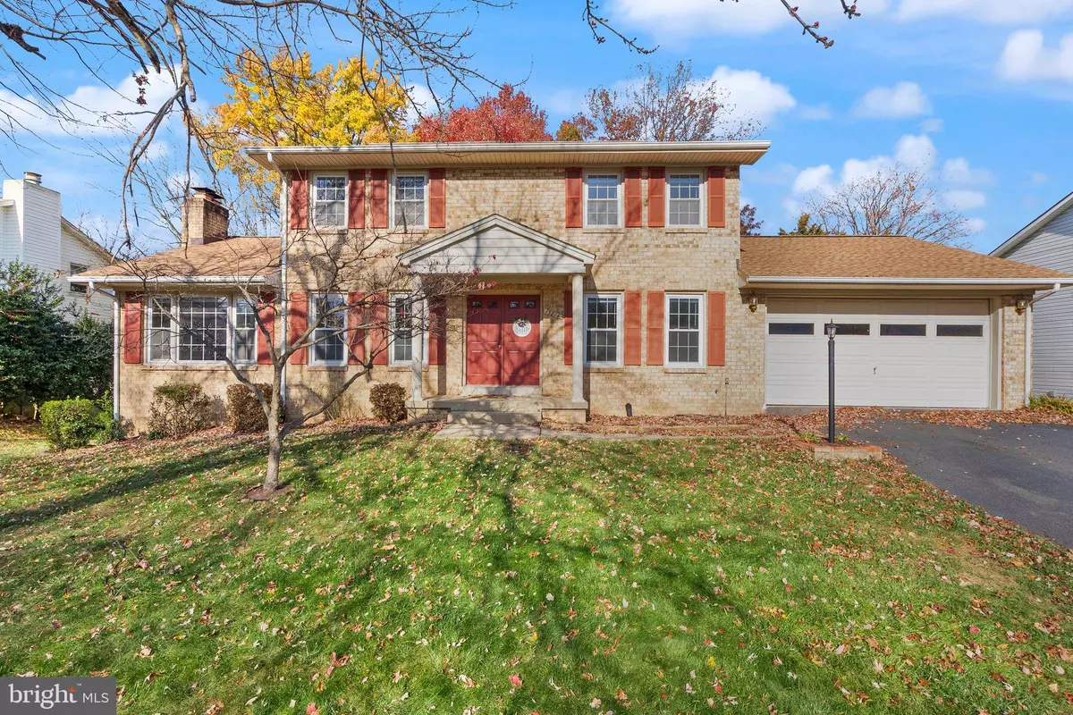 Chantilly, VA 20151,13814 LEIGHFIELD ST