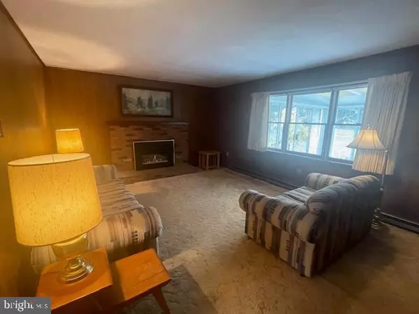 Reading, PA 19607,91 DOGWOOD LN