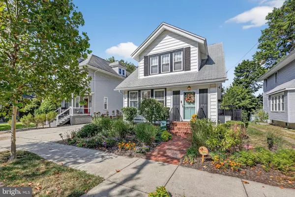 241 E KNIGHT AVE, Collingswood, NJ 08108